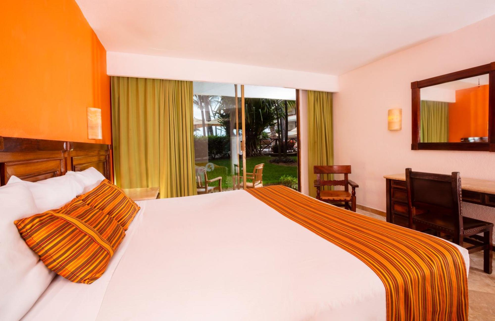 Las Palmas By The Sea All Inclusive Puerto Vallarta Exterior foto